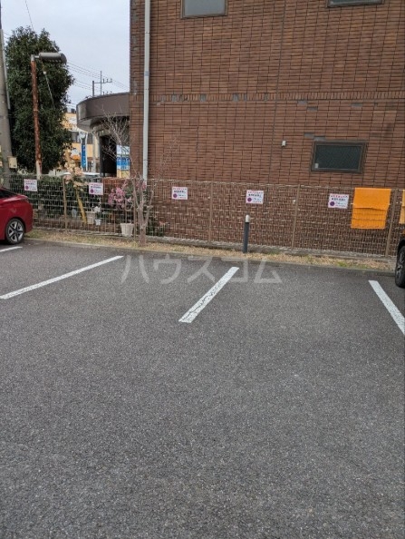 20/28 駐車場