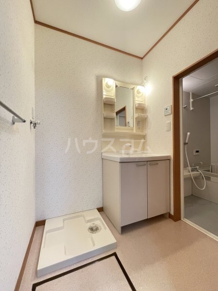13/30 洗面