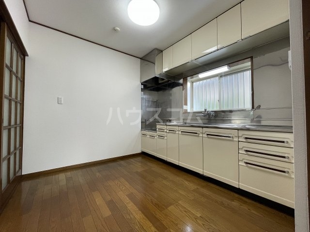 14/30 キッチン