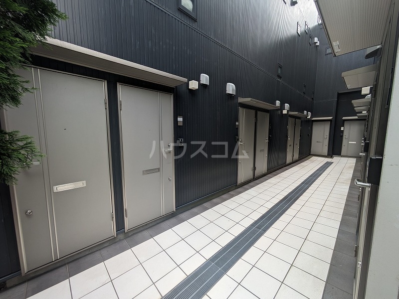 19/29 エントランス
