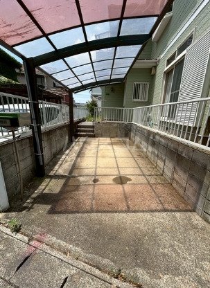 2/7 駐車場