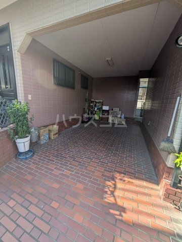 2/5 駐車場