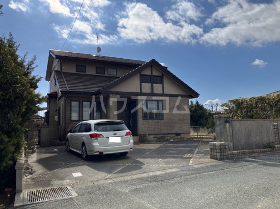 28/28 駐車場