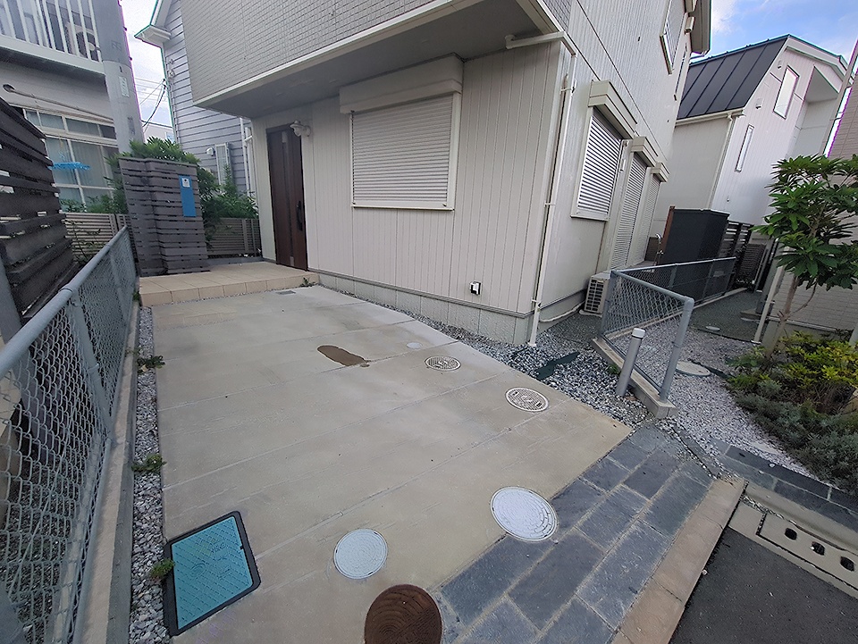 25/30 駐車場