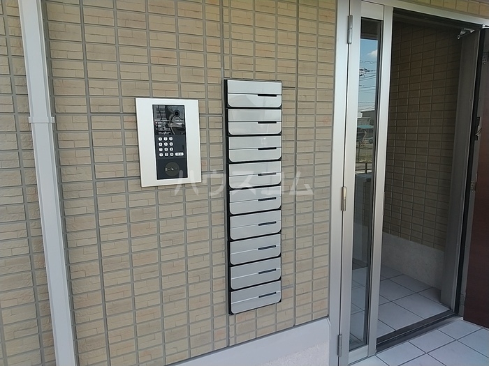 21/29 エントランス