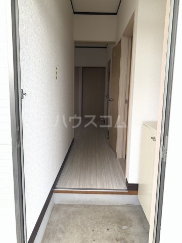 17/30 玄関