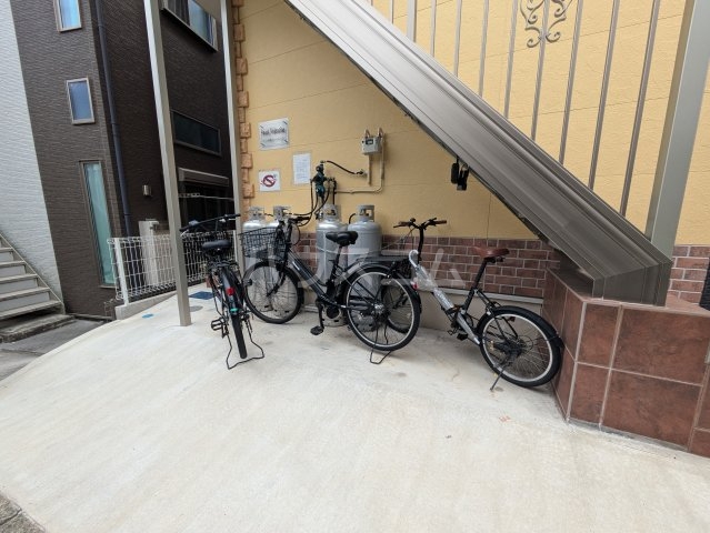 22/30 駐車場