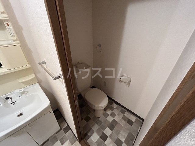 13/30 トイレ