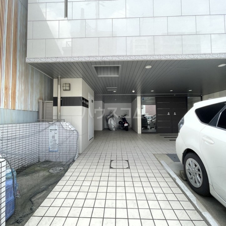 19/28 エントランス