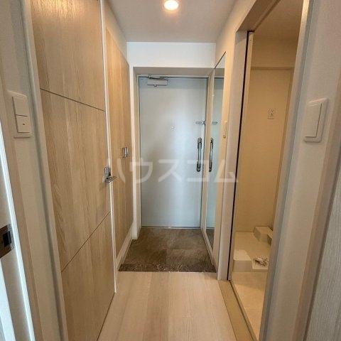 13/30 玄関