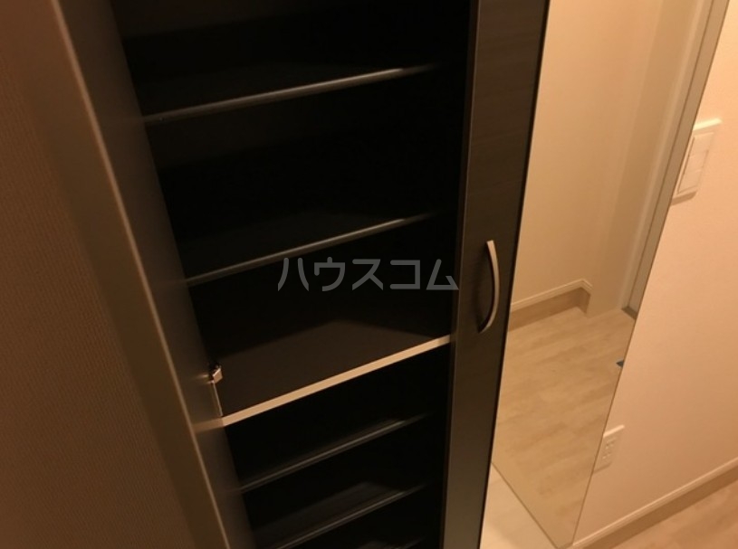 16/26 エントランス