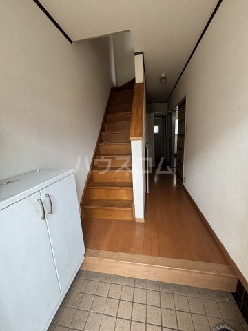 14/30 玄関