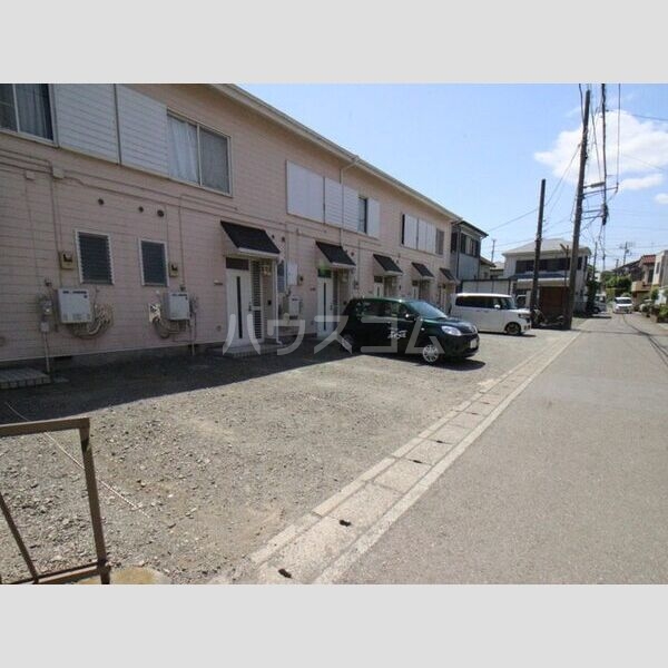 14/20 駐車場