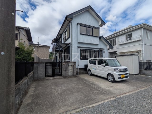 24/25 駐車場
