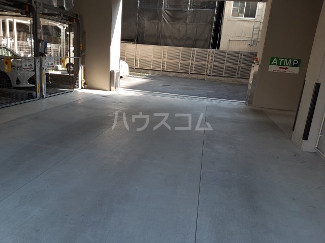 22/23 駐車場