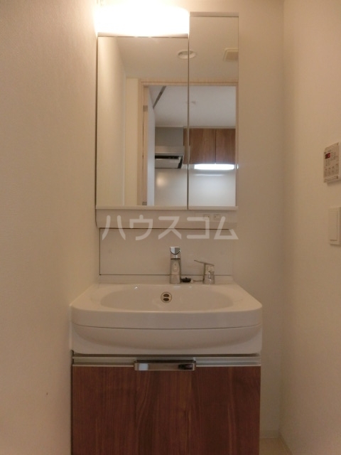 17/25 洗面