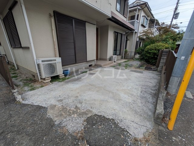 2/6 駐車場