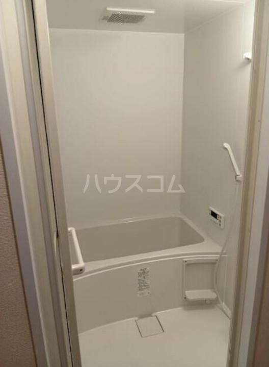 13/30 浴室