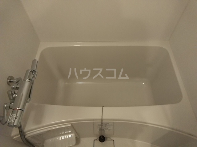 13/30 浴室