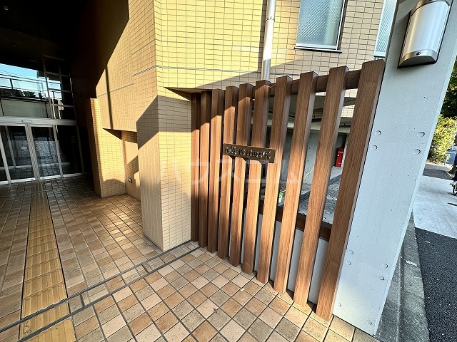 21/24 エントランス