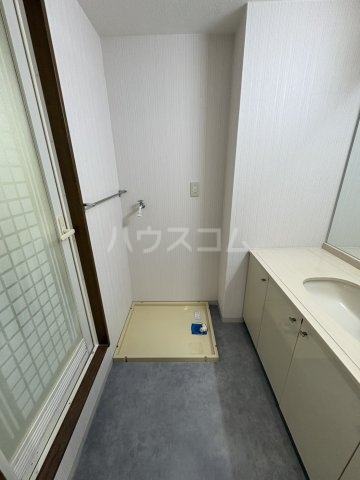 17/28 洗面