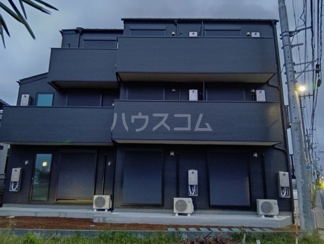 2/10 外観