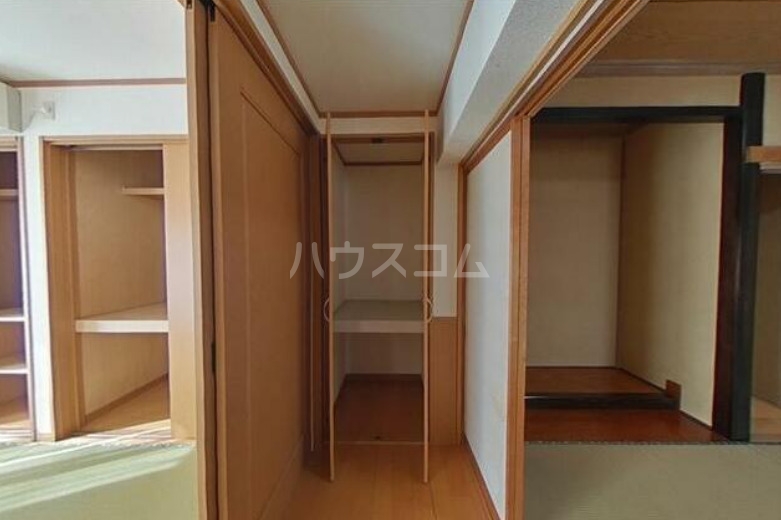 13/29 収納