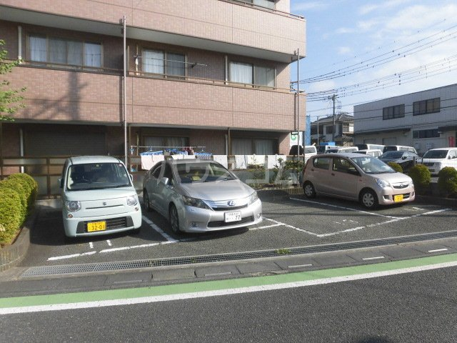 16/22 駐車場