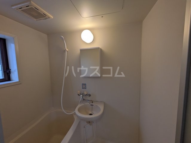 15/30 浴室