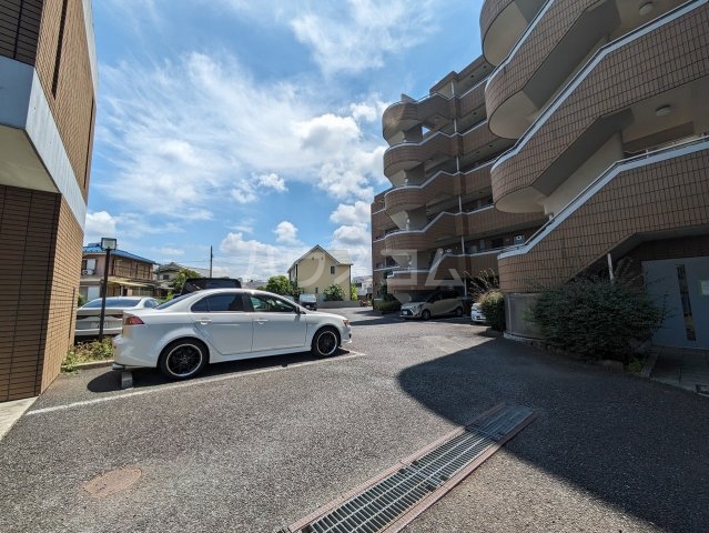 15/25 駐車場