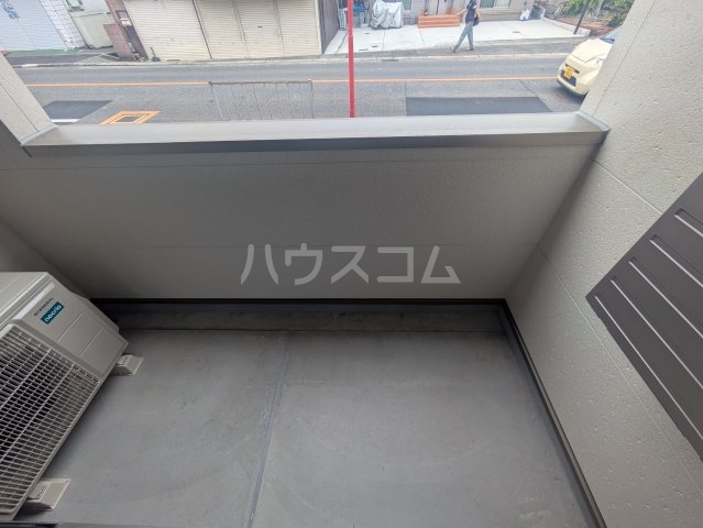 16/27 バルコニー