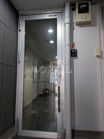 19/24 エントランス
