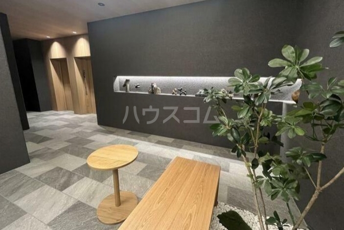 15/20 エントランス