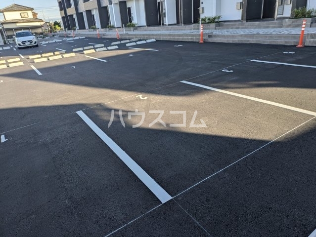 2/7 駐車場