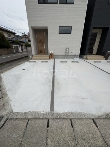 20/21 駐車場