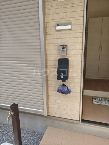 13/30 玄関