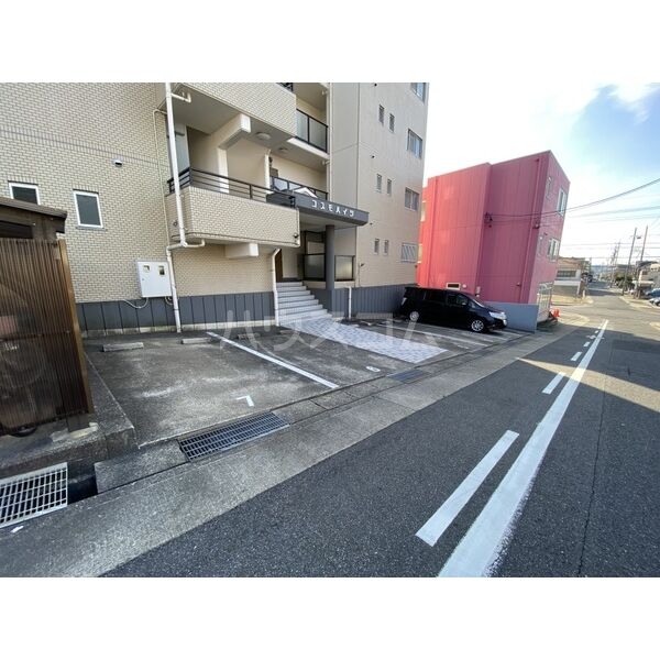 15/24 駐車場