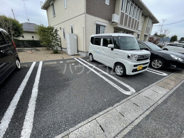 16/19 駐車場