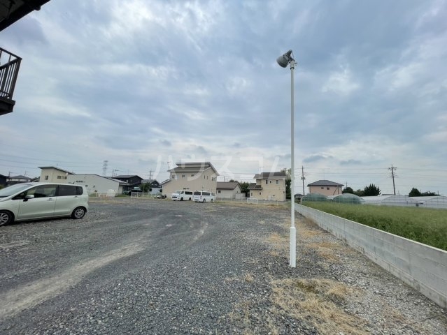 2/3 駐車場