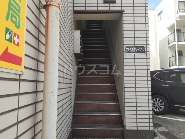3/10 エントランス