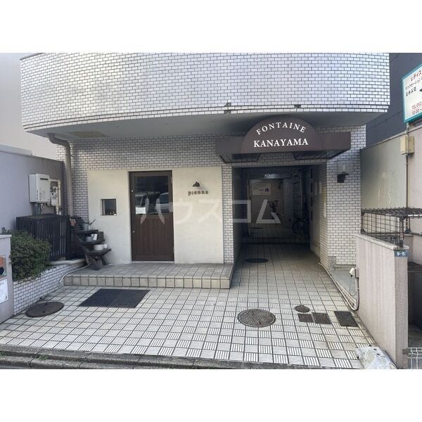 2/2 エントランス