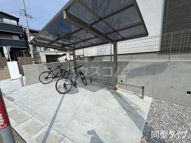 23/30 駐車場