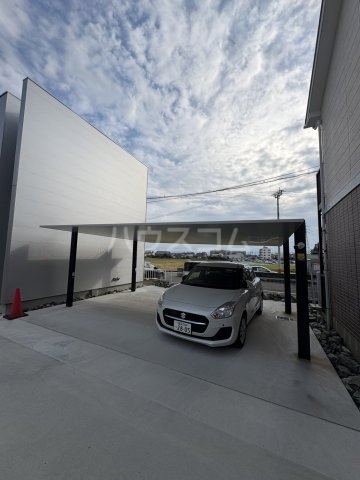 2/5 駐車場