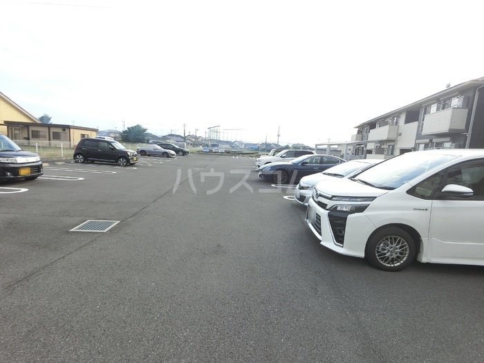 2/4 駐車場