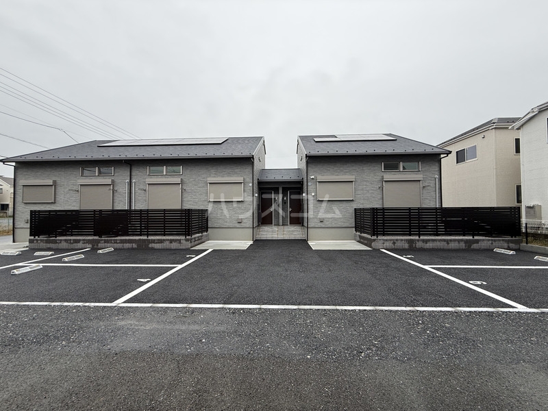 18/22 駐車場