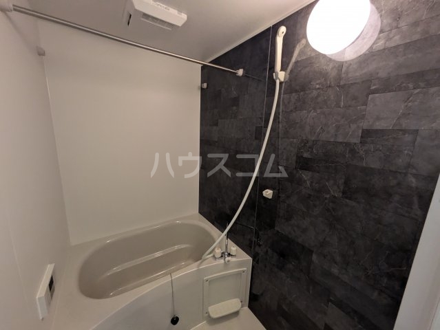 14/30 浴室