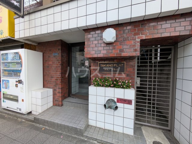 22/30 エントランス