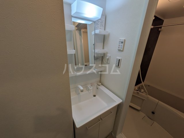 15/30 洗面