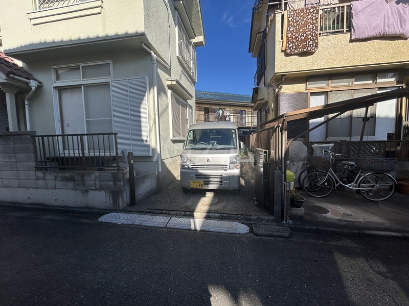 21/22 駐車場