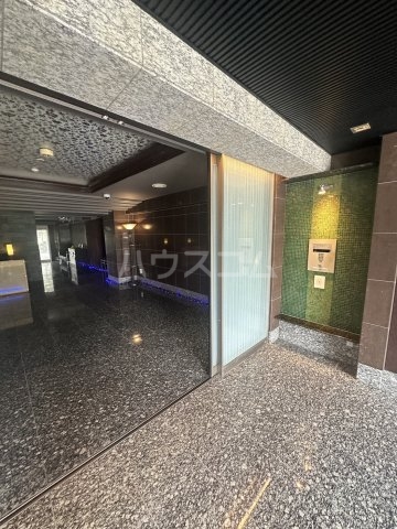 2/4 エントランス